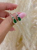 Aretes tira gota verde