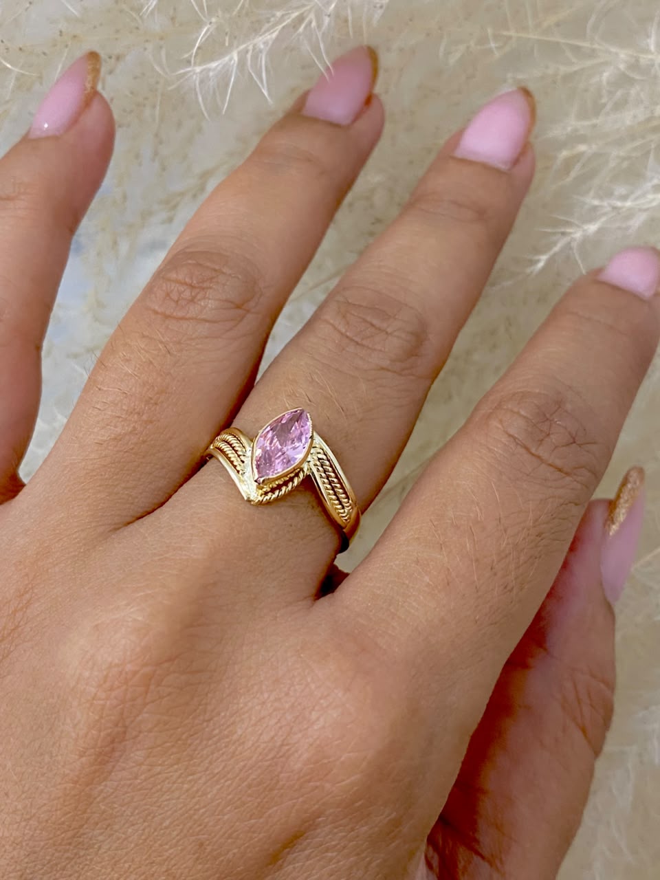 Anillo exclusivo circón rosado talla 7