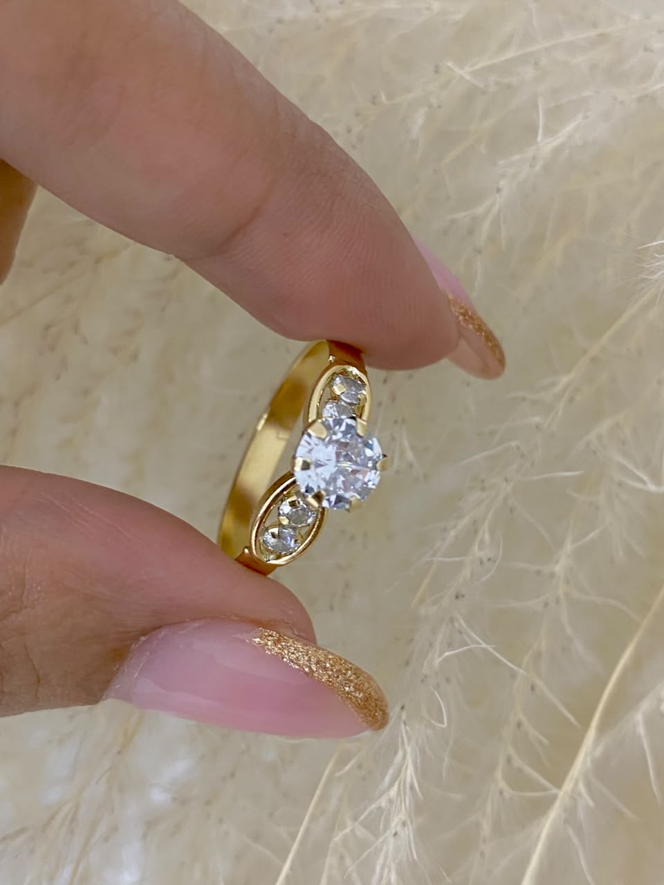 Anillo de compromiso Cristal talla 7 y 8